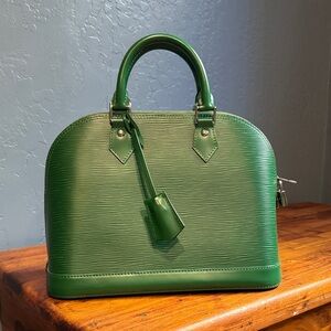 Louis Vuitton Green Epi Alma PM